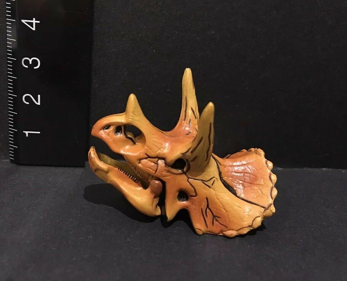 Vintage Kaiyodo Triceratops Skull Dinosaur Dinotales Plastic Miniature Figure