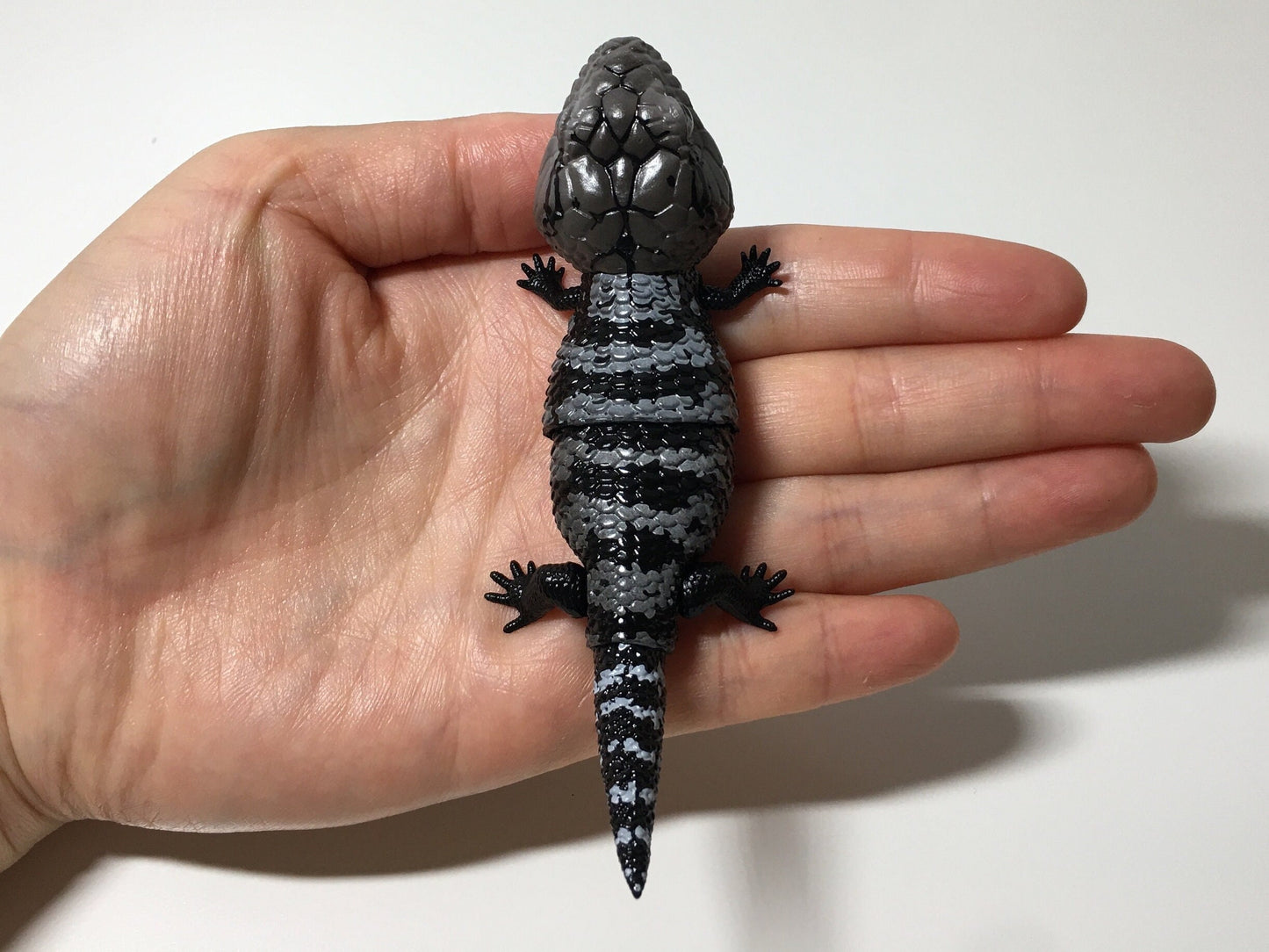 Bandai Blue-tongued Skink Azantica Action Lizard Figure