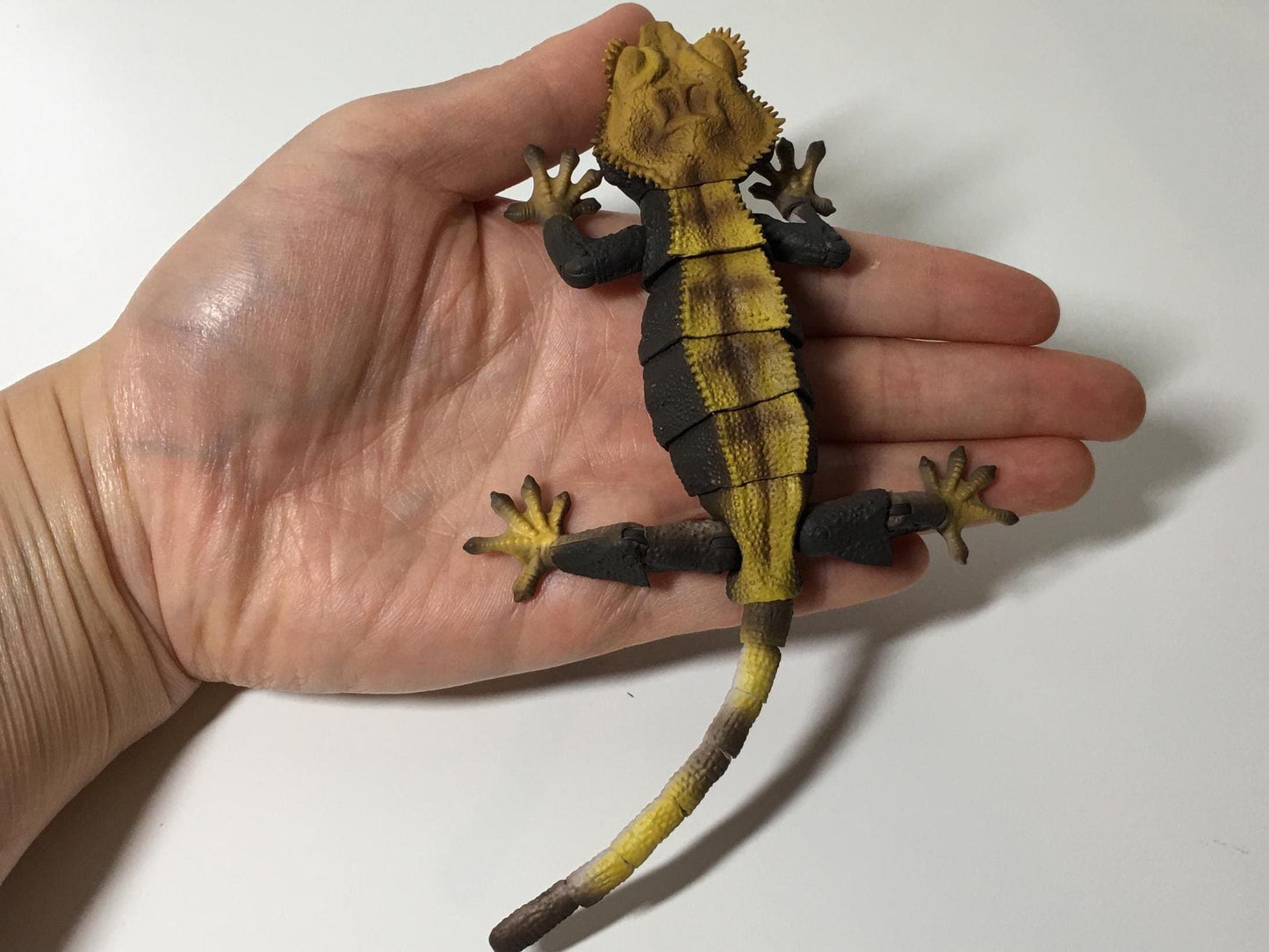 ADVANCE Paternless Bicolor Crested Gecko Figure A 16 cm w/ Movable Joints