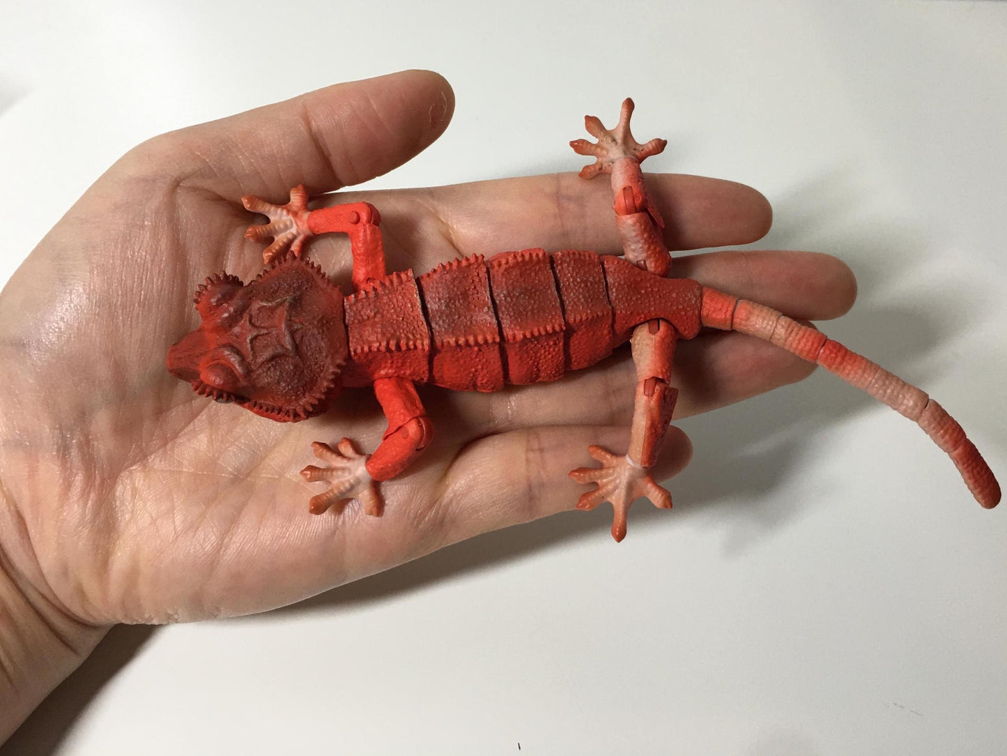 ADVANCE Paternless Bicolor Crested Gecko Figure B 16 cm w/ Movable Joints