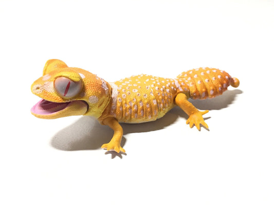 Bandai Albino Pyrubara Knob-tailed Gecko Mini Figure  w/ Movable Joints