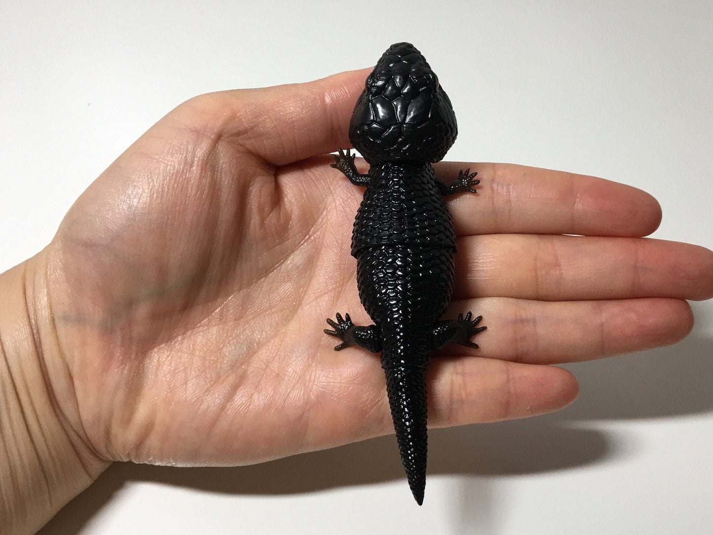 Bandai Blue-tongued Skink Melanistic Action Lizard Figure